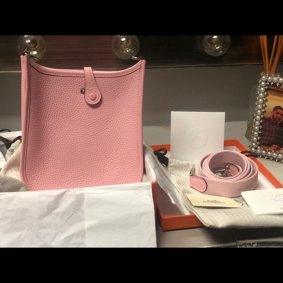 Hermes Handbags - Hermès Sac Evelyn 16 Rose (pink)